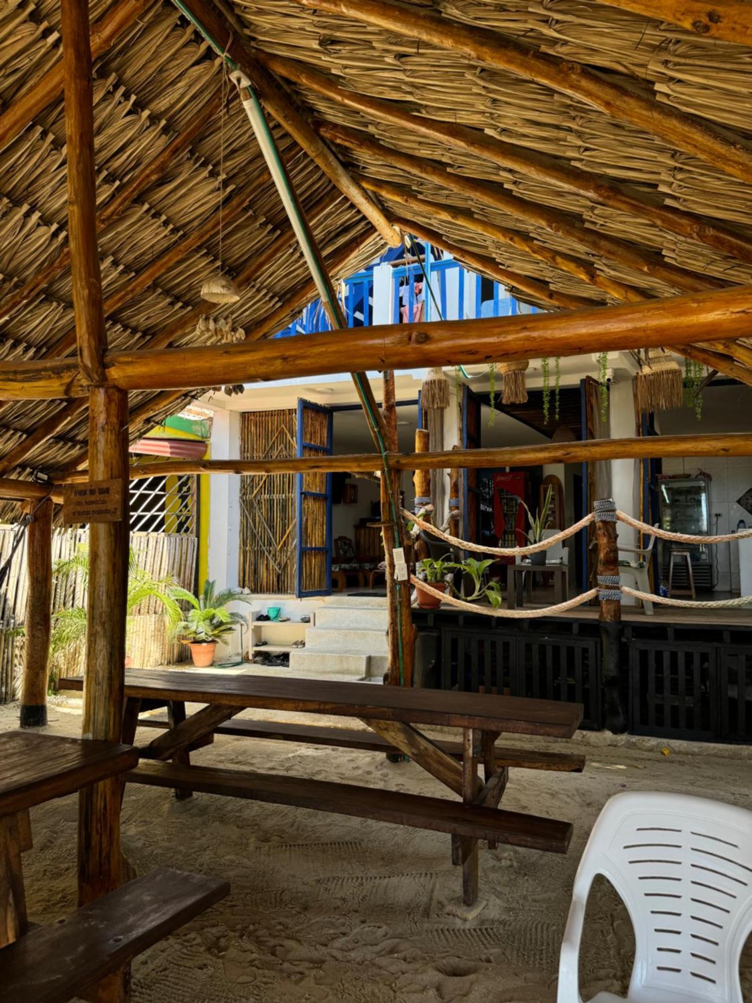 Hostel Beach House Rincon Exterior photo