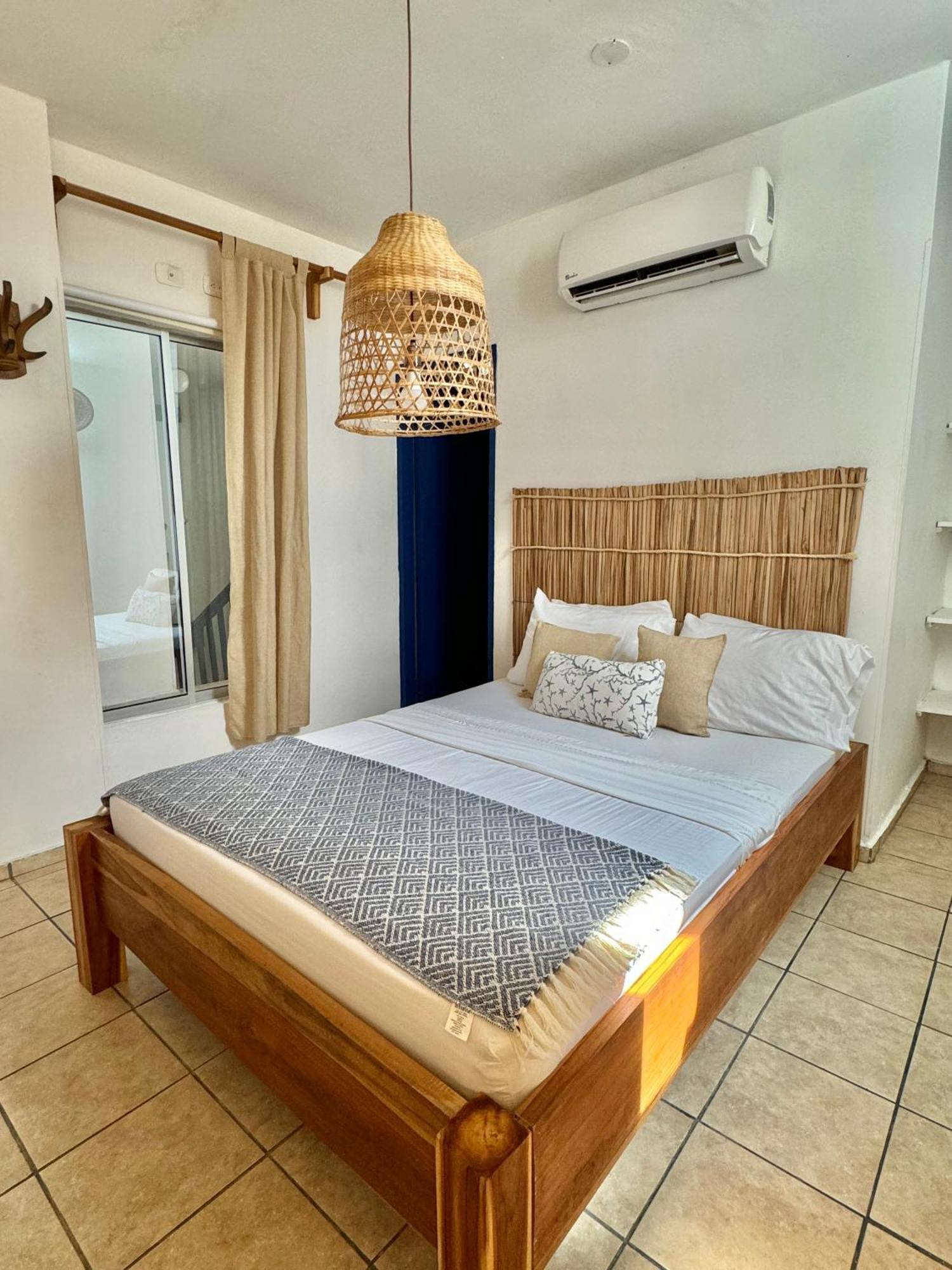Hostel Beach House Rincon Exterior photo