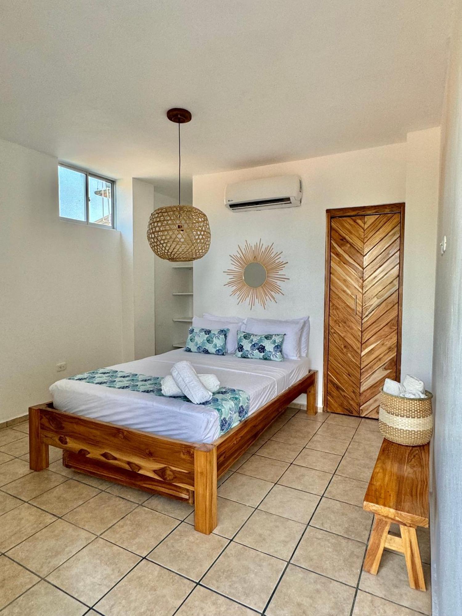 Hostel Beach House Rincon Exterior photo